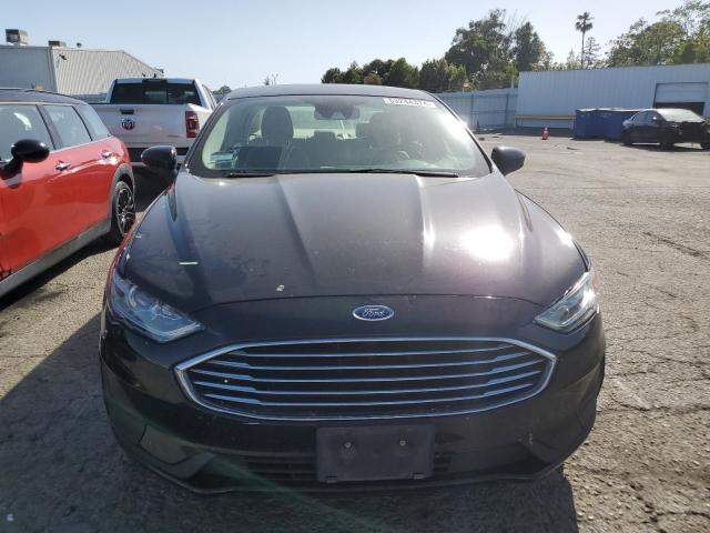 3FA6P0HD2KR284768 - 2019 FORD FUSION SE BLACK photo 5