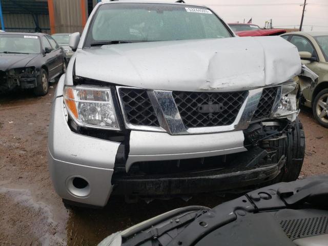 5N1AR18W15C716402 - 2005 NISSAN PATHFINDER LE SILVER photo 5