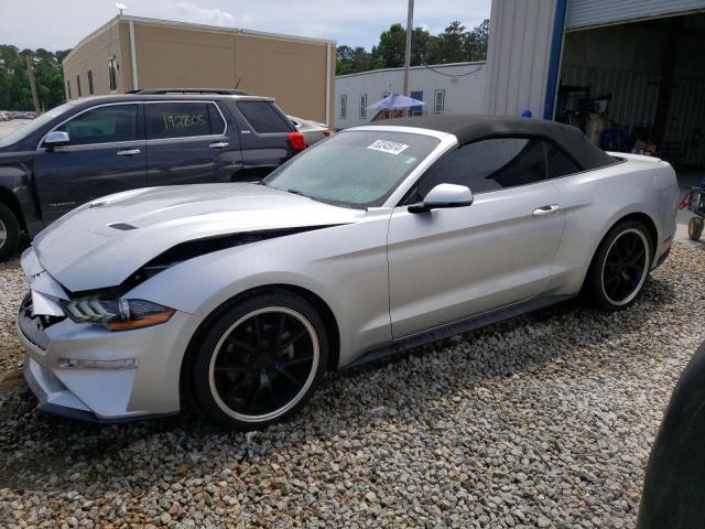 1FATP8UH0J5138722 - 2018 FORD MUSTANG SILVER photo 1