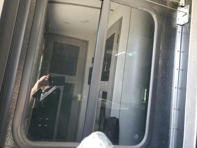 4YDT34024LB452035 - 2020 KEYSTONE OUTBACK TWO TONE photo 6