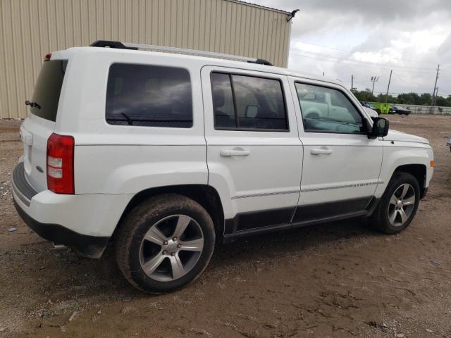 1C4NJPFA3GD528677 - 2016 JEEP PATRIOT LATITUDE WHITE photo 3