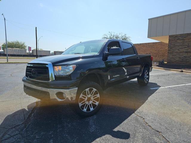 5TFDM5F16DX042267 - 2013 TOYOTA TUNDRA CREWMAX SR5 BLACK photo 2