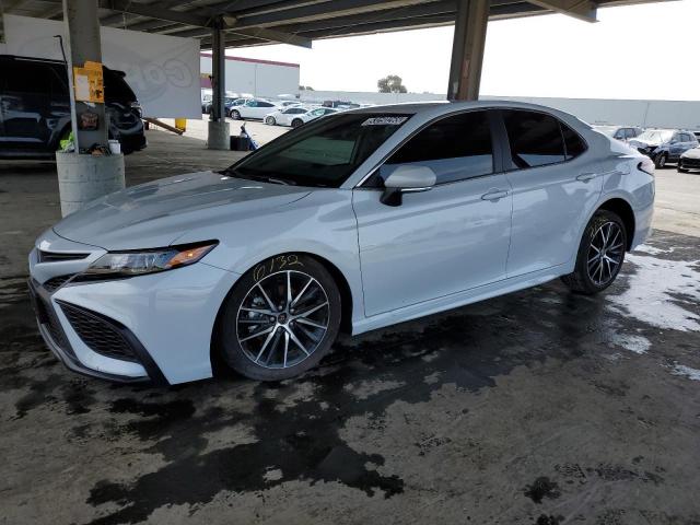 4T1G11AK6PU171822 - 2023 TOYOTA CAMRY SE NIGHT SHADE WHITE photo 1