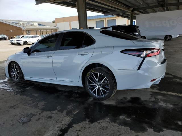 4T1G11AK6PU171822 - 2023 TOYOTA CAMRY SE NIGHT SHADE WHITE photo 2