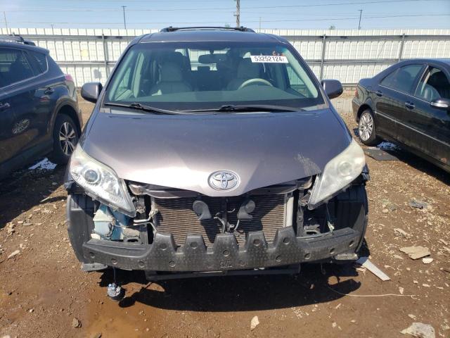 5TDYK3DC8BS147010 - 2011 TOYOTA SIENNA XLE GRAY photo 5