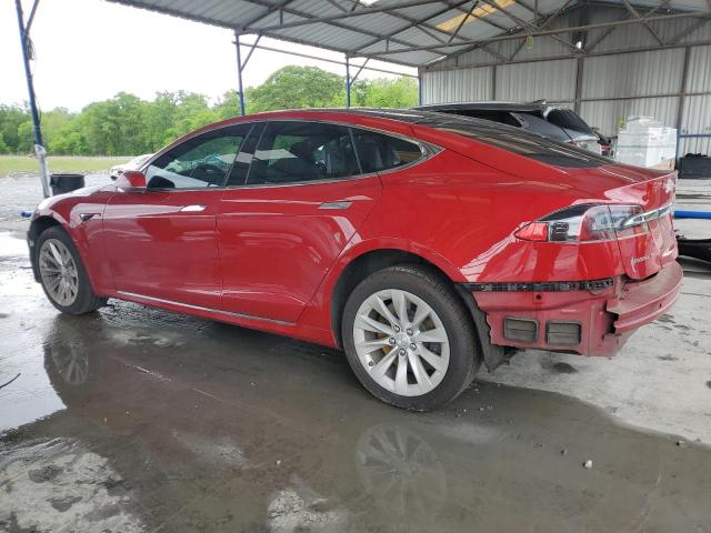 5YJSA1E25JF267661 - 2018 TESLA MODEL S RED photo 2