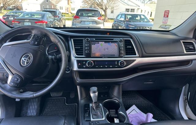 5TDJKRFH6FS098120 - 2015 TOYOTA HIGHLANDER XLE 白色 照片 9