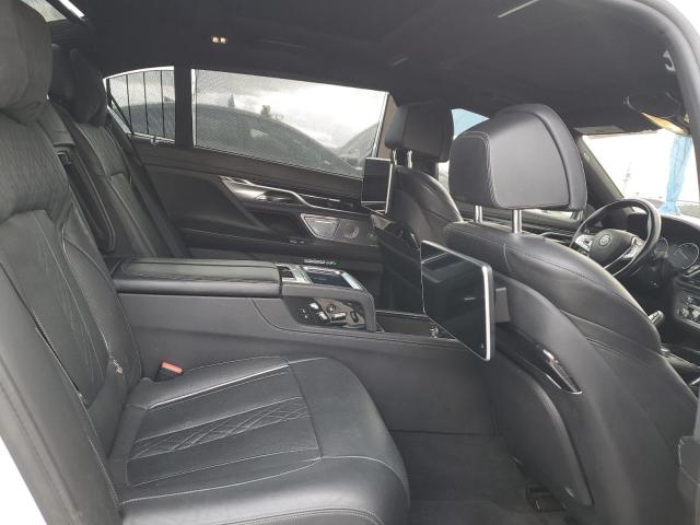 WBA7F0C57GGL99833 - 2016 BMW 750 I WHITE photo 10