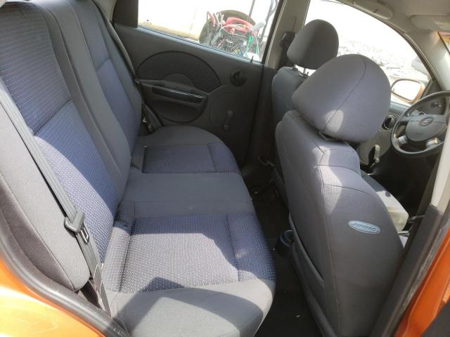 KL1TD56626B514124 - 2006 CHEVROLET AVEO BASE ORANGE photo 10