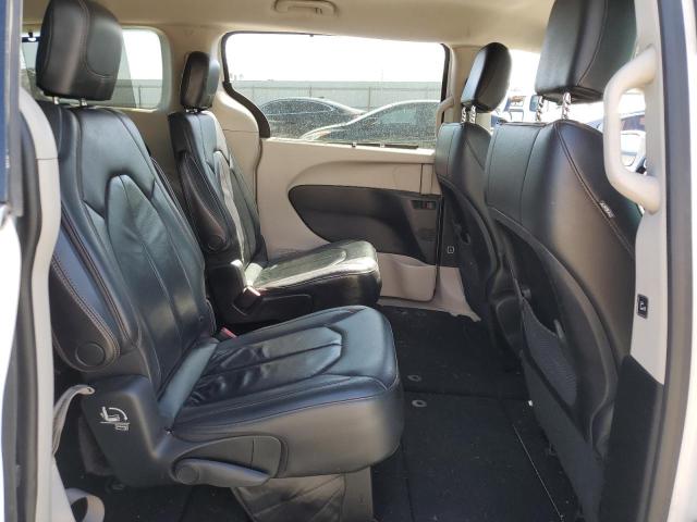 2C4RC1BG3HR621331 - 2017 CHRYSLER PACIFICA TOURING L WHITE photo 11