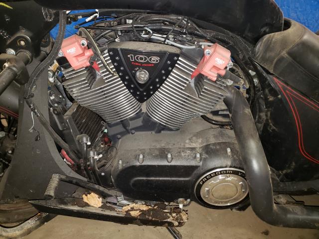 5VPEW36N5C3010438 - 2012 VICTORY MOTORCYCLES HARD-BALL Schwarz Foto 7