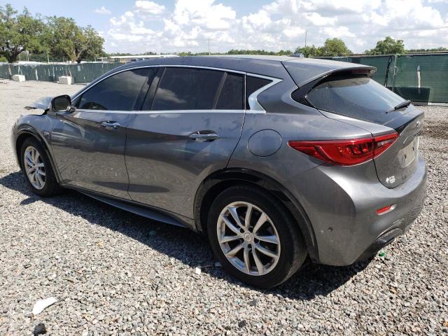 SJKCH5CP1JA049387 - 2018 INFINITI QX30 BASE رمادي صورة 2