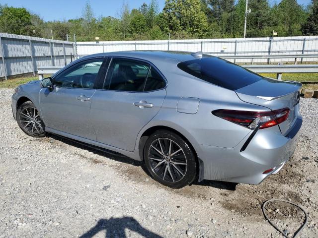 4T1G11AK7RU190835 - 2024 TOYOTA CAMRY SE NIGHT SHADE SILVER photo 2