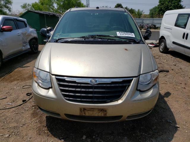 2C4GP44R75R450199 - 2005 CHRYSLER TOWN & COU LX BEIGE photo 5