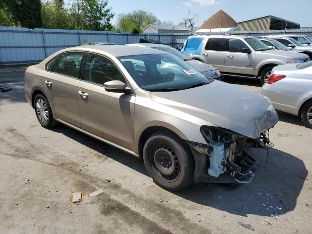 1VWAT7A31FC042033 - 2015 VOLKSWAGEN PASSAT S TAN photo 4