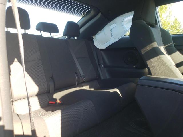 JTKJF5C79B3001960 - 2011 TOYOTA SCION TC 白色 照片 10