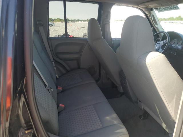 1J4GK38K65W685667 - 2005 JEEP LIBERTY RENEGADE BLACK photo 11