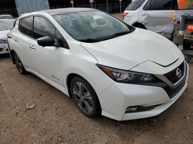 1N4AZ1CP9KC305612 - 2019 NISSAN LEAF S WHITE photo 4