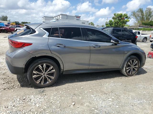 SJKCH5CR1HA030883 - 2017 INFINITI QX30 BASE رمادي صورة 3