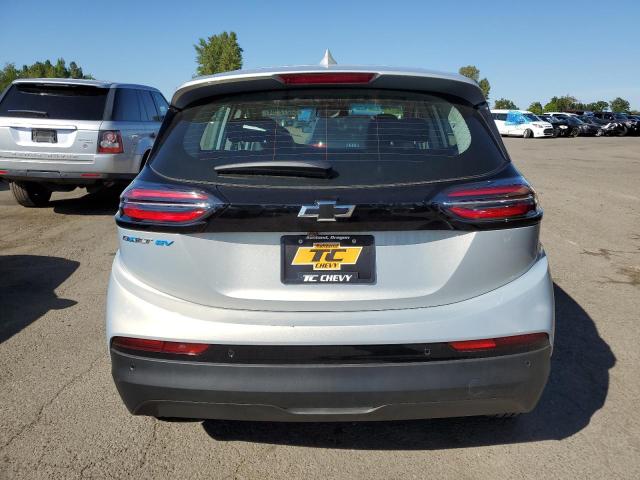 1G1FX6S05P4204553 - 2023 CHEVROLET BOLT EV 2LT SILVER photo 6