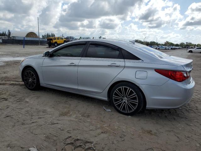 5NPEB4AC2CH468772 - 2012 HYUNDAI SONATA GLS SILVER photo 2