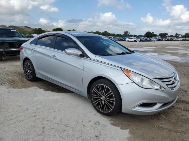 5NPEB4AC2CH468772 - 2012 HYUNDAI SONATA GLS SILVER photo 4