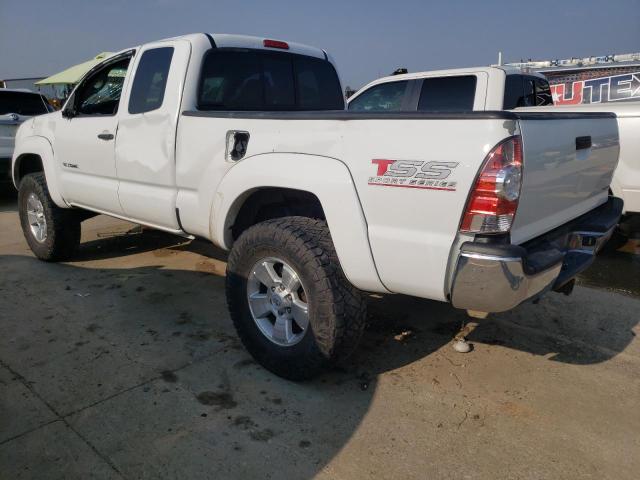 5TETU62N36Z159813 - 2006 TOYOTA TACOMA PRERUNNER ACCESS CAB WHITE photo 2