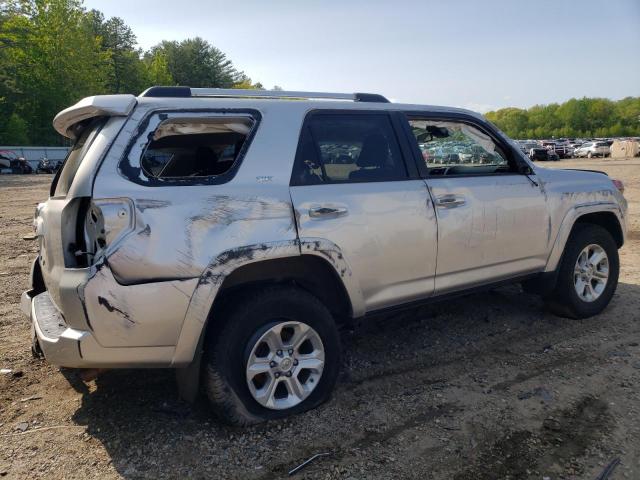 JTEMU5JR2M5868277 - 2021 TOYOTA 4RUNNER SR5/SR5 PREMIUM 银色 照片 3