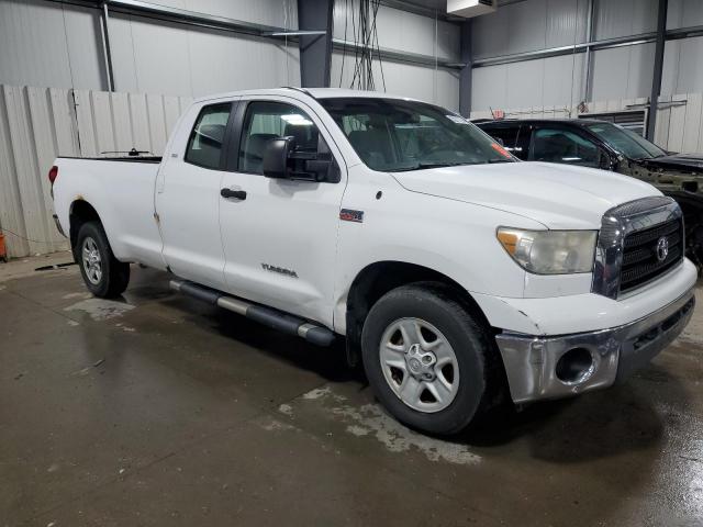 5TFCV54167X003369 - 2007 TOYOTA TUNDRA DOUBLE CAB SR5 WHITE photo 4