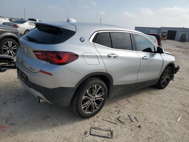 WBXYJ1C00L5R79725 - 2020 BMW X2 XDRIVE28I SILVER photo 3