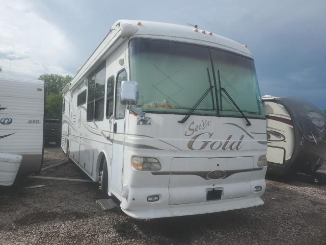 2004 FREIGHTLINER CHASSIS X LINE MOTOR HOME, null