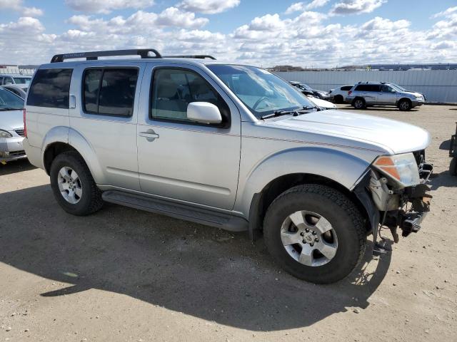 5N1AR18W55C707766 - 2005 NISSAN PATHFINDER LE 银色 照片 4