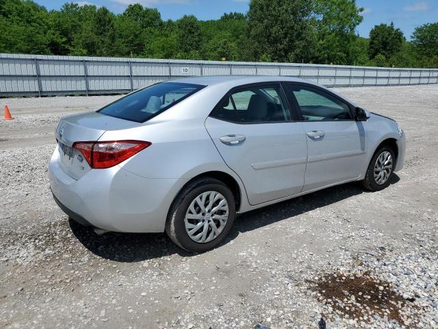 5YFBURHE6HP665262 - 2017 TOYOTA COROLLA L SILVER photo 3