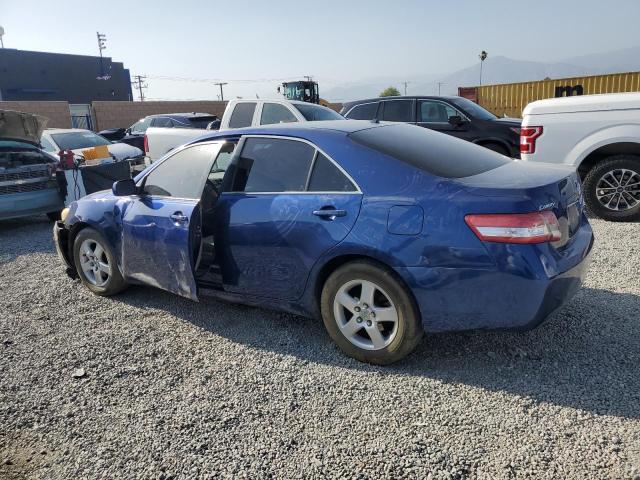 4T1BF3EK0BU651266 - 2011 TOYOTA CAMRY BASE BLUE photo 2