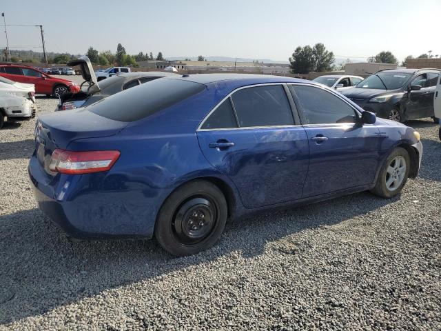 4T1BF3EK0BU651266 - 2011 TOYOTA CAMRY BASE BLUE photo 3