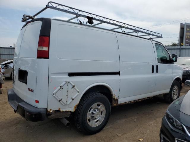 1GTZGFBA1A1161111 - 2010 GMC SAVANA G2500 WHITE photo 3