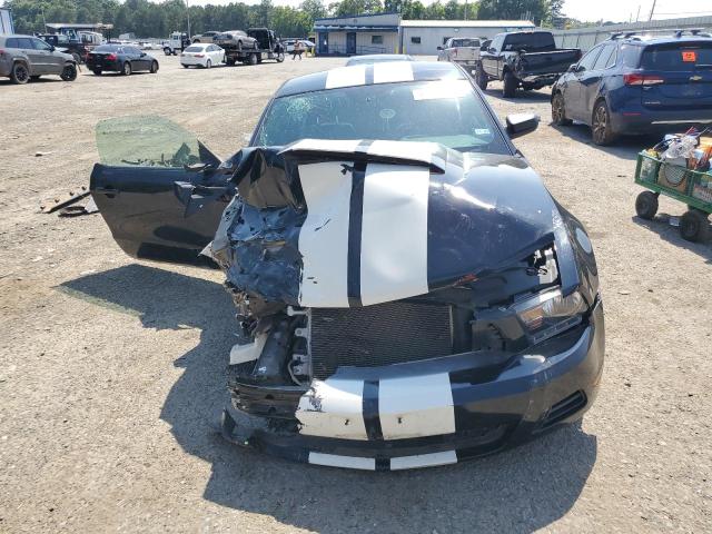 1ZVBP8AM0B5126303 - 2011 FORD MUSTANG BLACK photo 5