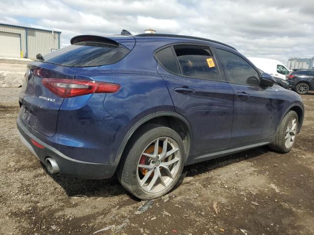 ZASFAKPN7J7B72062 - 2018 ALFA ROMEO STELVIO SPORT ლურჯი ფოტო 3