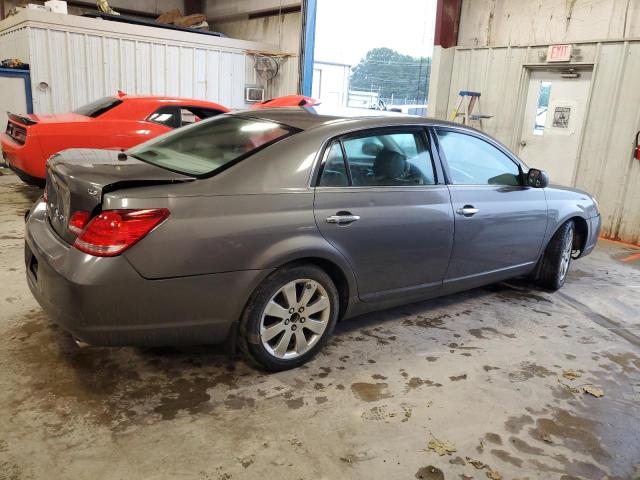 4T1BK36B05U015459 - 2005 TOYOTA AVALON XL GRAY photo 3