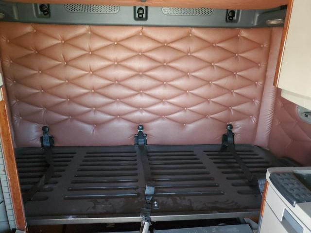 3AKJGHDVXGSGY6173 - 2016 FREIGHTLINER CASCADIA 1 წითელი ფოტო 6