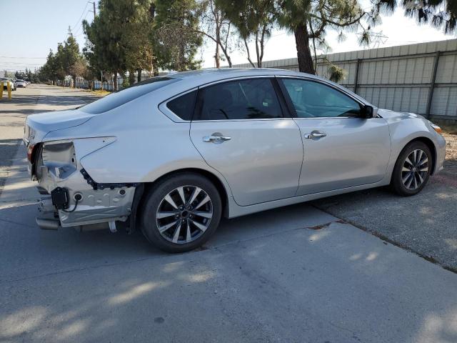 1N4AL3AP5HC174400 - 2017 NISSAN ALTIMA 2.5 SILVER photo 3