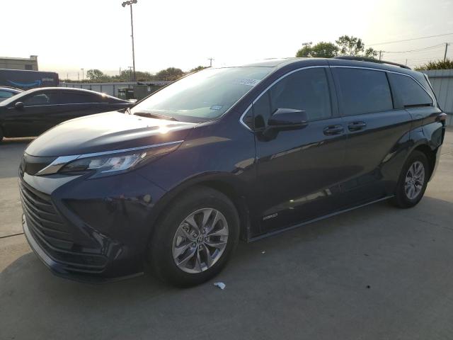 5TDKRKEC7MS018379 - 2021 TOYOTA SIENNA LE BLUE photo 1