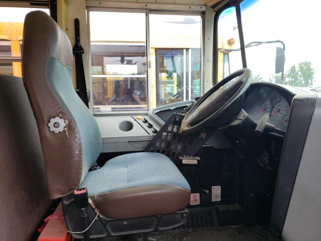 4DRBUAFN75B975656 - 2005 IC CORPORATION 3000 YELLOW photo 5