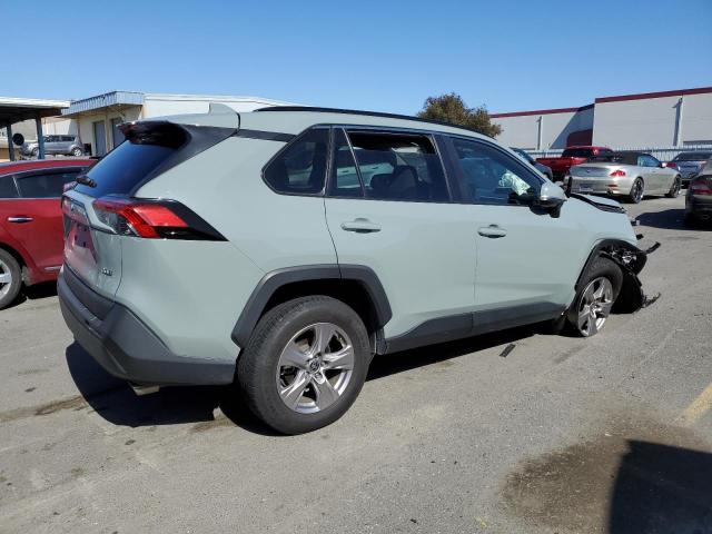 2T3W1RFV7NW194088 - 2022 TOYOTA RAV4 XLE GRAY photo 3