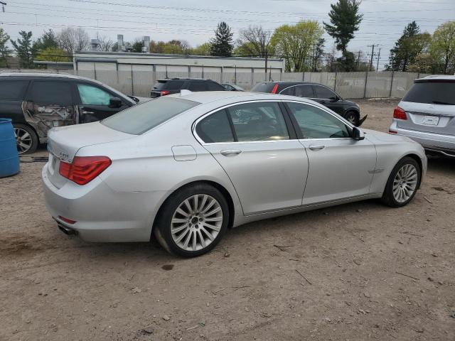 WBAKC6C55CC396517 - 2012 BMW ALPINA B7 XI SILVER photo 3