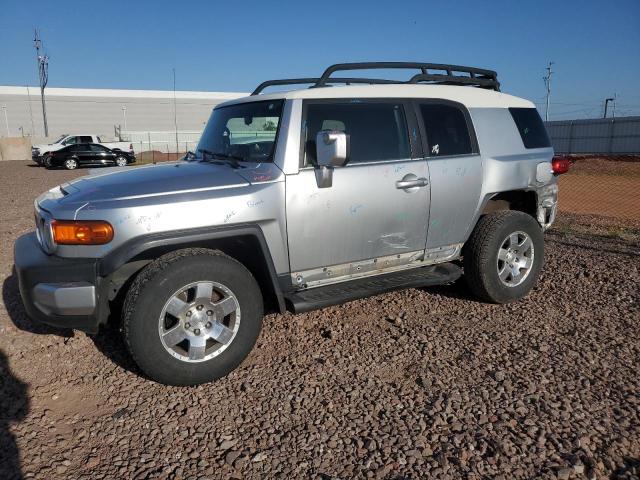 JTEZU11F270017683 - 2007 TOYOTA FJ CRUISER GRAY photo 1