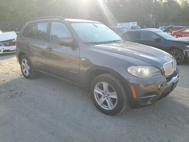 5UXZW0C59BL657148 - 2011 BMW X5 XDRIVE35D BROWN photo 4