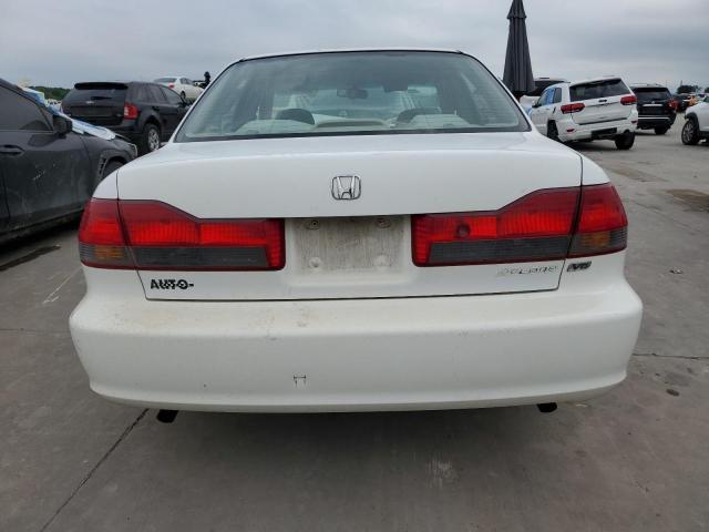 1HGCG164X1A035943 - 2001 HONDA ACCORD LX WHITE photo 6