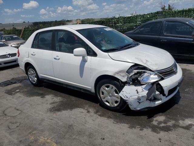 3N1BC1AP0BL454114 - 2011 NISSAN VERSA S WHITE photo 4