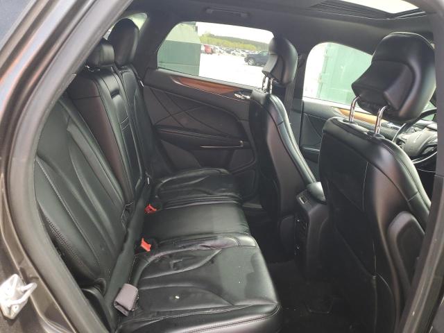 5LMCJ3C92JUL29016 - 2018 LINCOLN MKC RESERVE ნაცრისფერი ფოტო 11